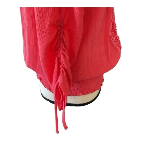 ♥️iZ Byer♥️ Crochet, Coral, Blouse size (XL) - Picture 4 of 6